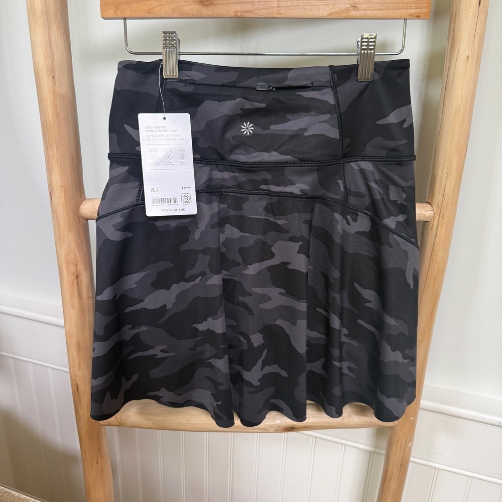 Athleta Ace Printed Tennis Skort 15.5" Grey Camo XS NWT‎ Activewear Skirt